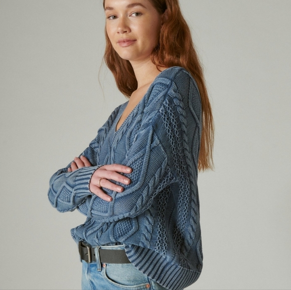 Lucky Brand Cable Stitch V Neck Pullover - Dark Denim Acid Wash - XS - Picture 2 of 9